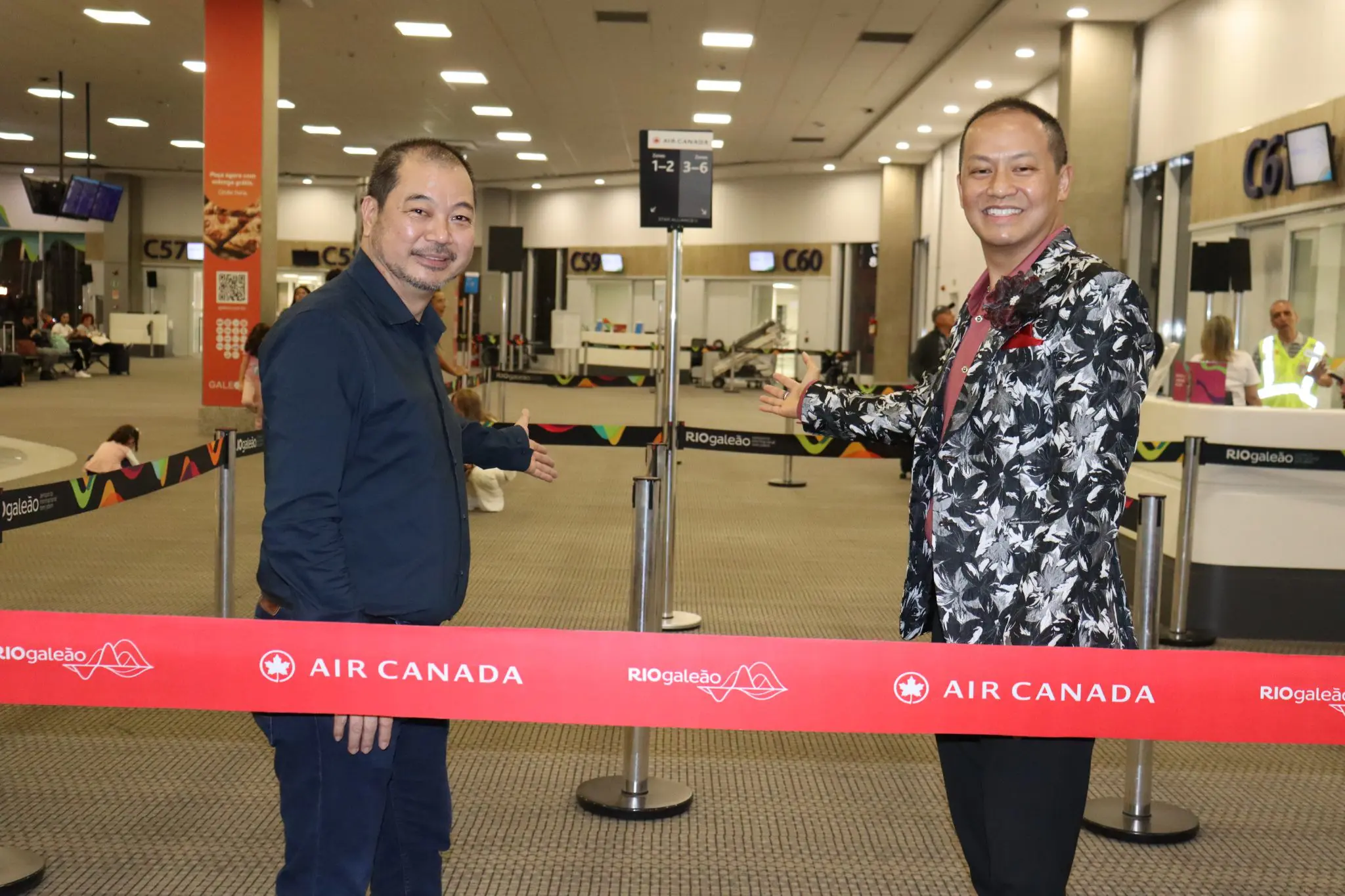 Giancarlo Takegawa, diretor geral da Air Canada no Brasil, e Rocky Lo, diretor internacional de Vendas da companhia. Crédito: Felipe Lima/Brasilturis