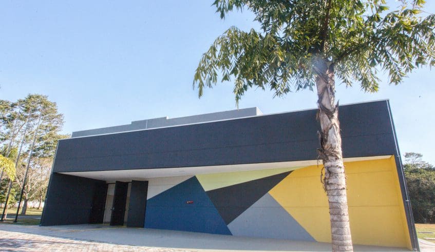 prefeito-caio-cunha-e-autoridades-descerraram-a-placa-da-obra-que-foi-entregue-oficialmente-nesta-quinta-feira-dia-30-foto-divulgacao-pmmc