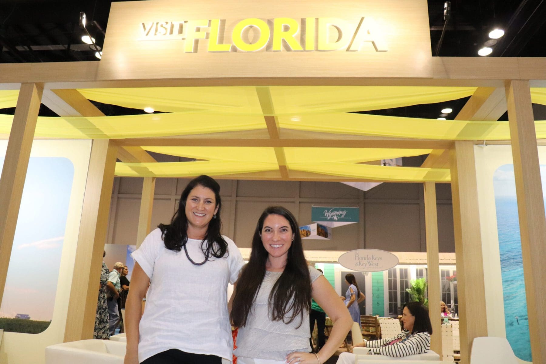 staci-mellman-e-brianna-barnebee-visit-florida-scaled