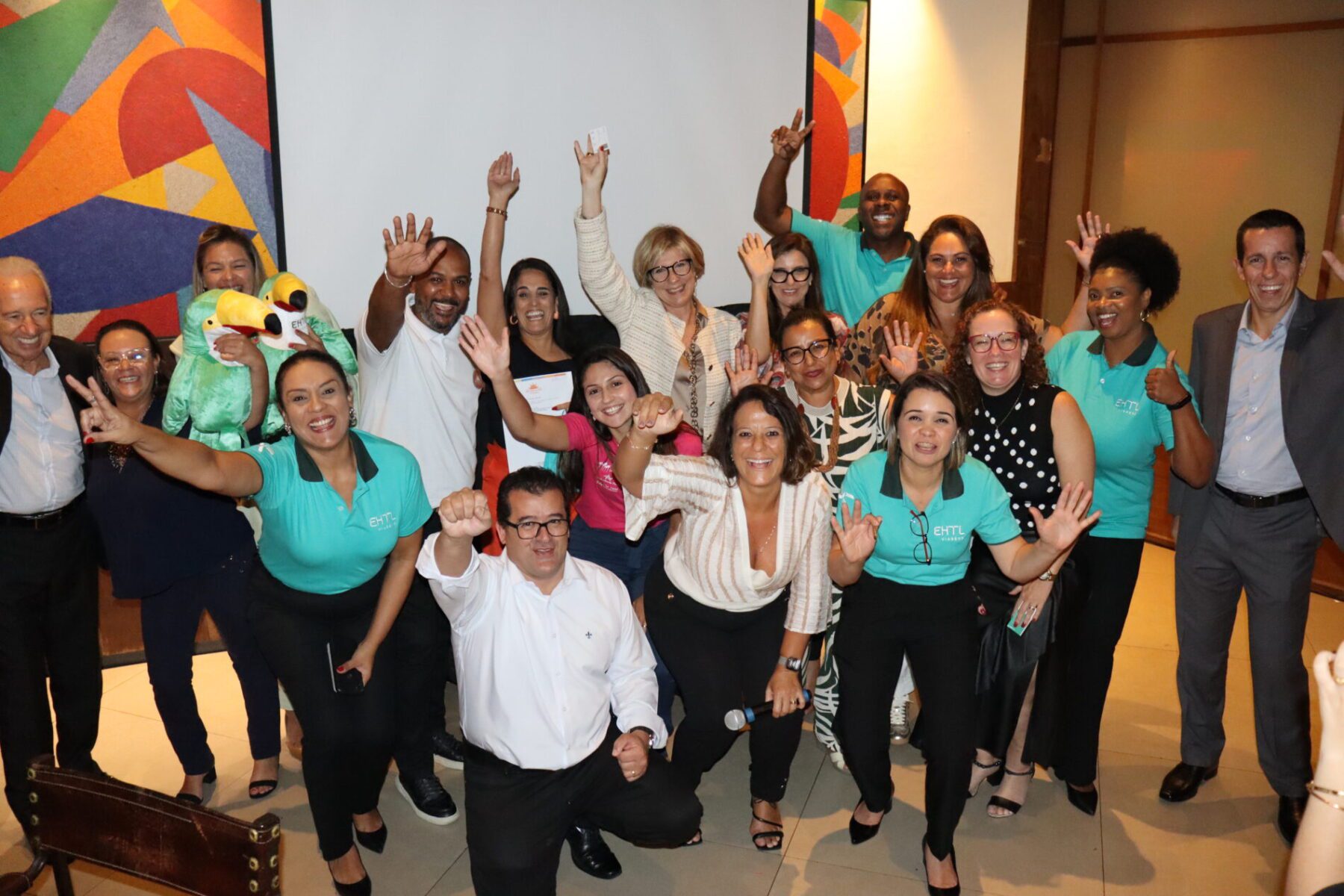 IMAo fim do evento, alguns agentes de viagens foram premiados pelos parceiros de lazer da EHTL Ao fim do evento, alguns agentes de viagens foram premiados pelos parceiros de lazer da EHTL