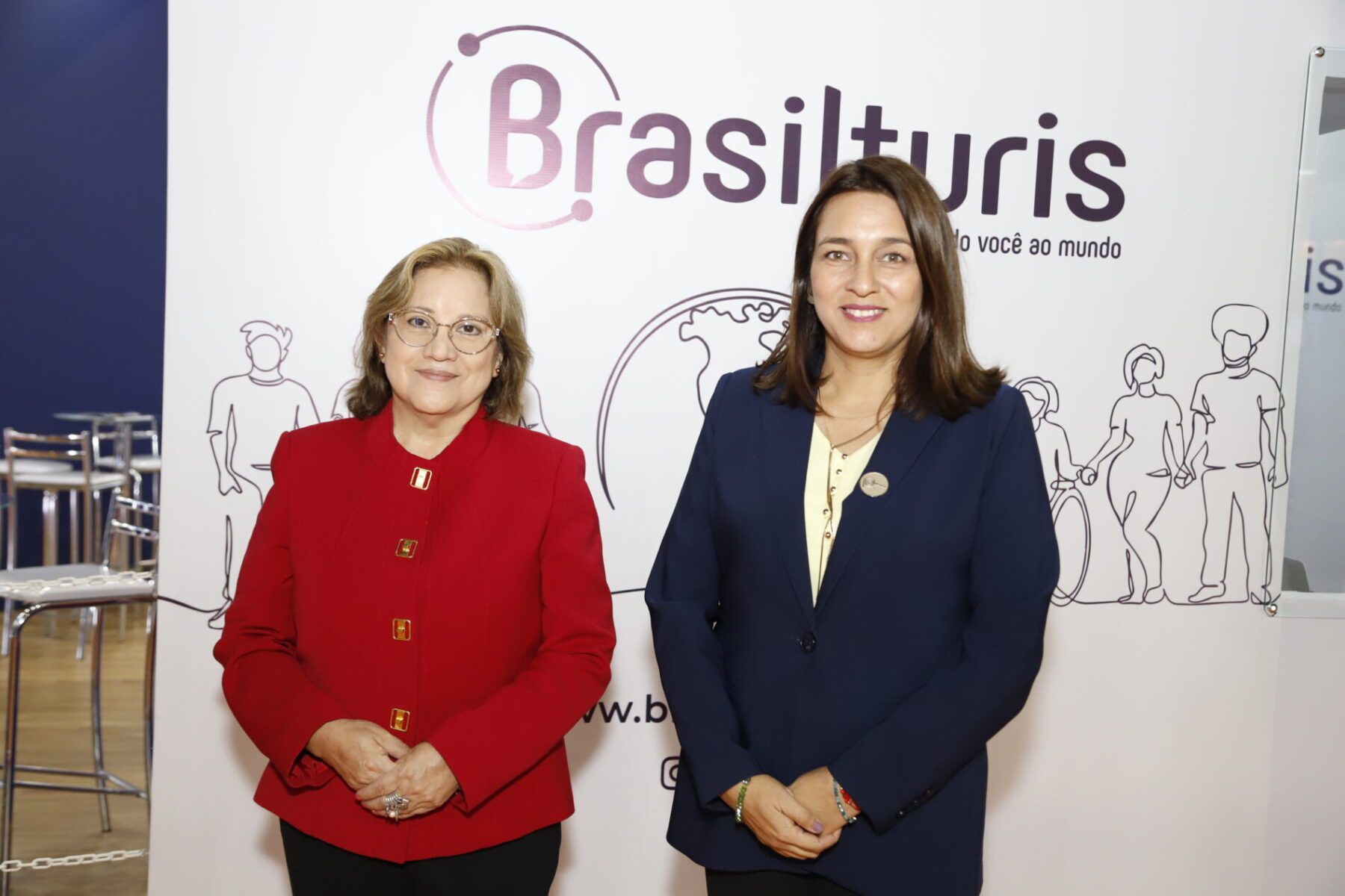 _MG_5798 Silvia Seperack, conselheira comercial do Peru e Elva Yañes, subdiretora de promoção de turismo do Peru - Foto: Gregory Grigoragi