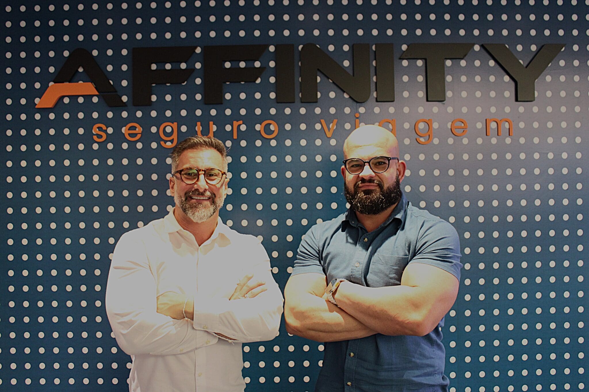 Alexandre Lança- diretor de Marketing e Eventos da Affinity- com João Lança- líder do Departamento de TI da empresa Affinity
