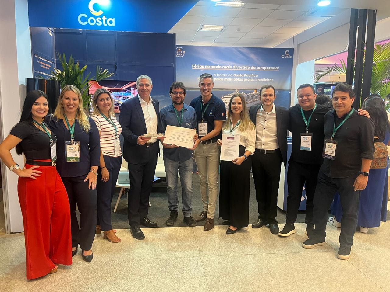 Costa Cruzeiros e Qatar Airways entregam prêmio para Pier Viagens. Foto: Divulgação costa pier viagens