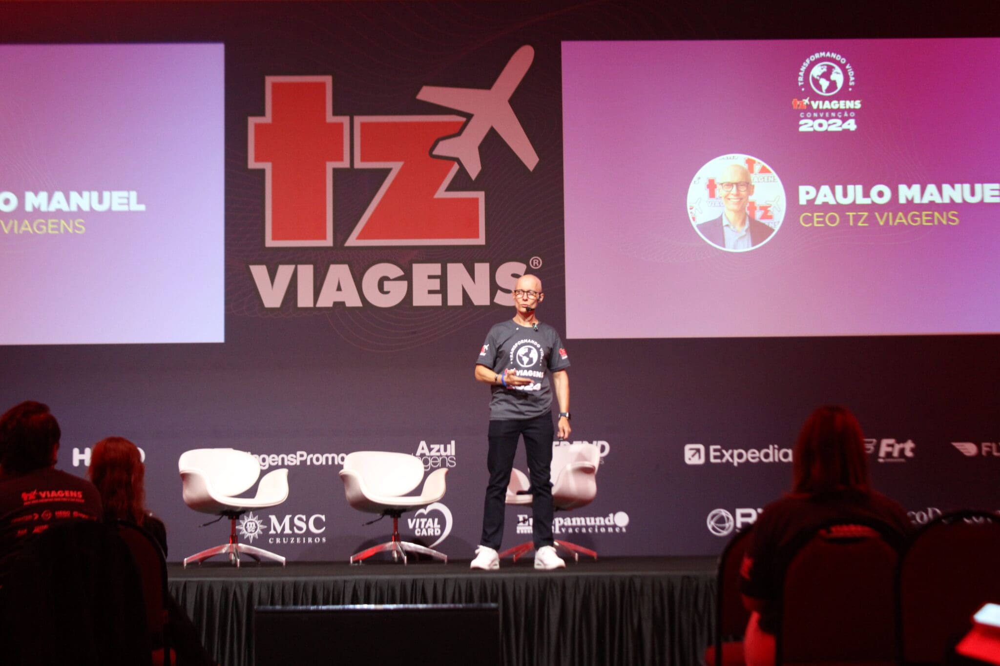 Paulo Manuel, CEO da TZ Viagens, discursa durante a Convenção de Vendas de 2024 (Foto: Diego Siliprando/ Brasilturis)