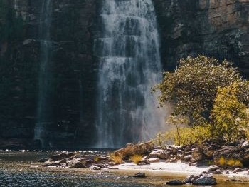 Cachoeira do Garimpão no Parque Nacional da Chapada dos Veadeiros (GO). Foto: Divulgação parques nacionais