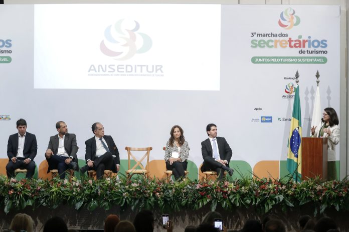 895d70ab-0765-4035-b131-54194c126bae