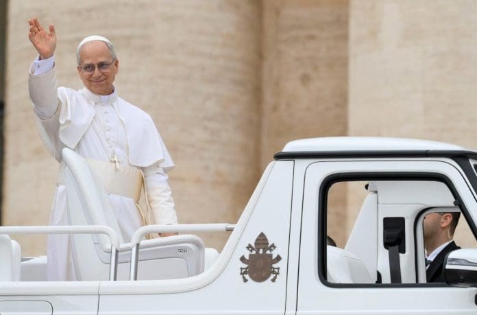 Turismo em Roma cresce 20% com Jubileu e novo papa