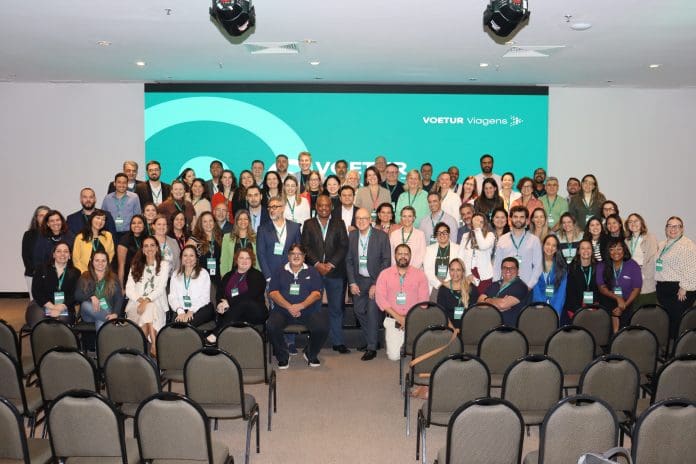 Equipe Voetur e parceiros presentes no Voetur Conecta.