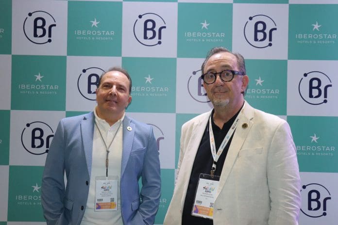 Sérgio Uchida, gerente comercial da Velle Representações e Ricardo Alves, CEO da Velle. Crédito: Kamilla Alves/Brasilturis