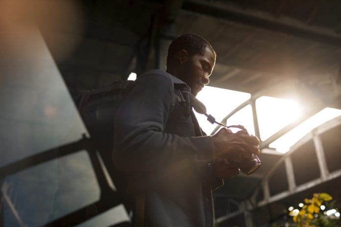 A Iata destaca que o cumprimento de normas internacionais é essencial para reduzir riscos e evitar lacunas de segurança. Crédito: freepik