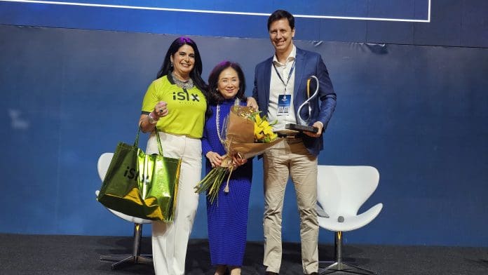 20251112-103041 Blue Tree