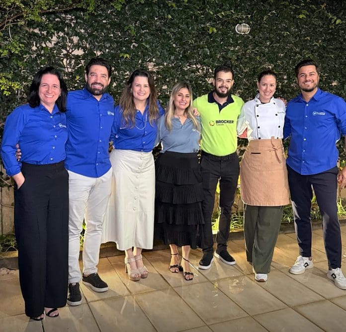 Visual Turismo e Brocker Turismo promovem jantar de relacionamento com agentes em Belo Horizonte