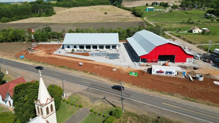 Conheça todos os detalhes do Parque Automotivo Temático Model A Village, nova atração turística da Serra Gaúcha que será inaugurada em 2026