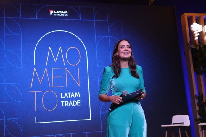 Aline Mafra, diretora de Vendas e Marketing da Latam no Brasil. Crédito: Maurício Herschander/ Brasilturis