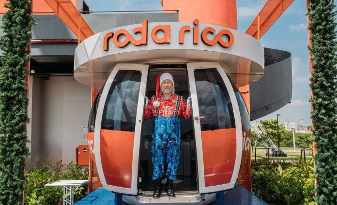 Com atração musical, aula de spinning e visita do Papai Noel, Roda Rico celebra três anos de operação