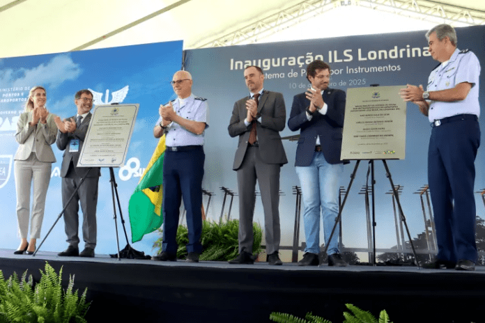 Aeroporto de Londrina (PR) recebe tecnologia que permite pousos em condições adversas
