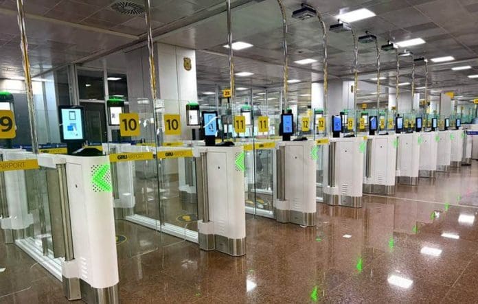 Aeroporto de Guarulhos inaugura novos portões migratórios automatizados no terminal internacional. Crédito: Divulgação