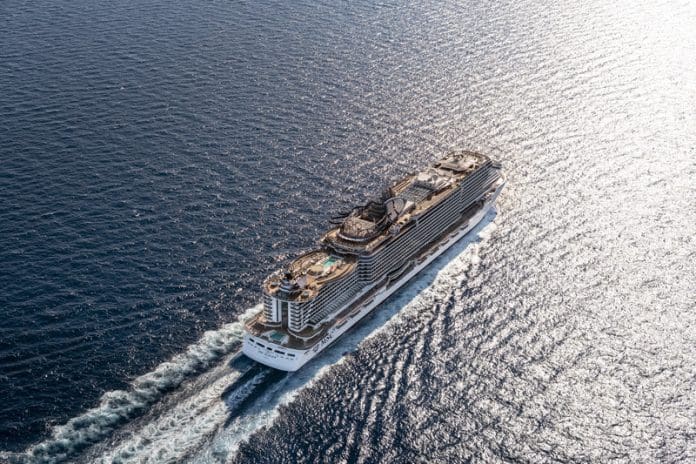 Corredores do MSC Seaview ficaram alagados após vazamento durante cruzeiro rumo a Salvador. Crédito: Divulgação/ MSC Cruzeiros